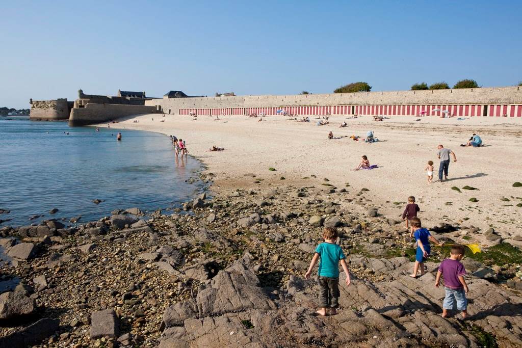 Grande-Plage-Port-Louis-Lorient-Morbihan-Bretagne-sud