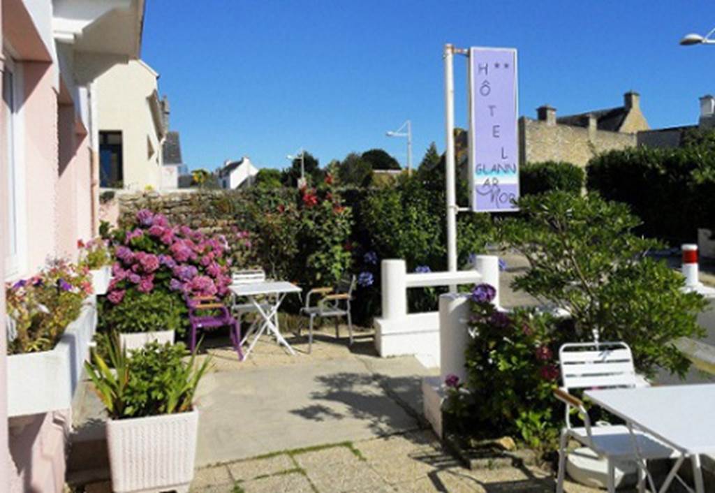 Façade-Hôtel-Glann-Ar-Mor-Arzon-Presqu'île-de-Rhuys-Golfe-du-Morbihan-Bretagne sud