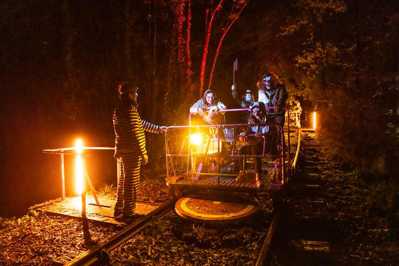 Halloween à la gare -Vélo-rail fantôme - Les voix obscures...