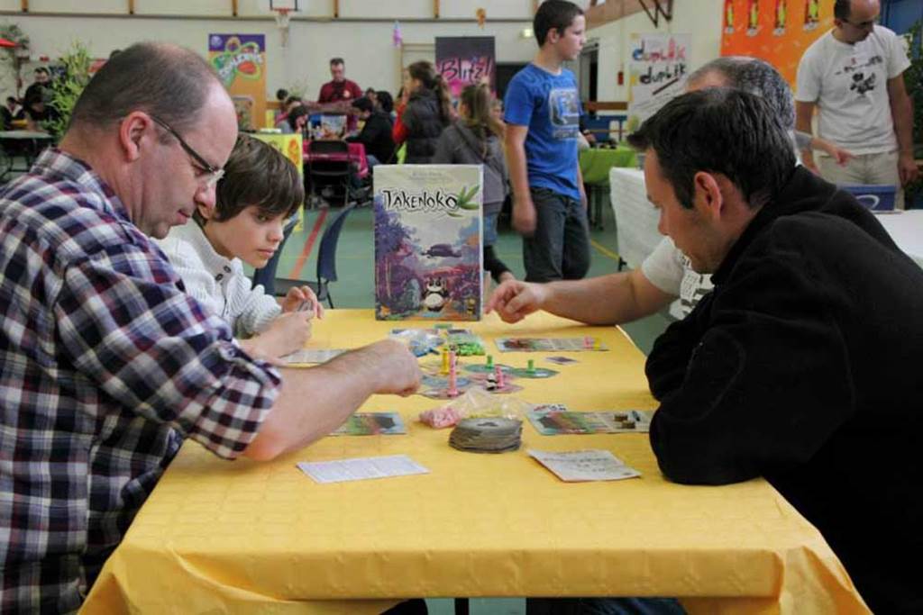 Jeux de société et jeux en bois traditionnels