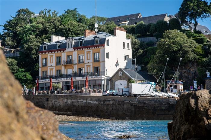 2 - LA VALLEE - @Julia Larrigue