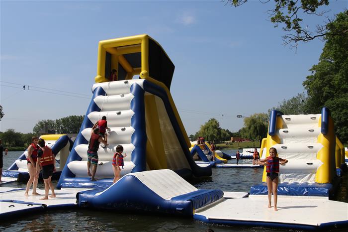 383A2415 - BZH Wake Park