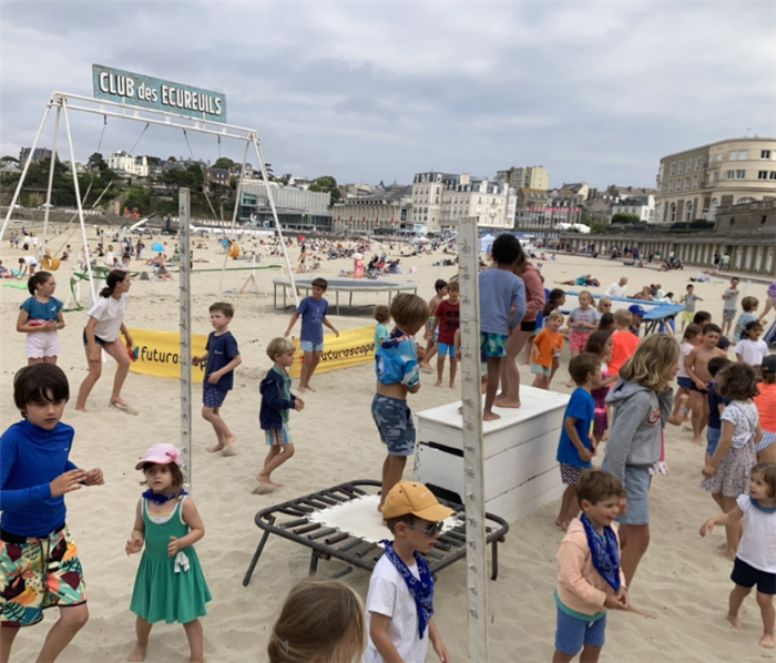 CLUB DES ECUREUILS - 
