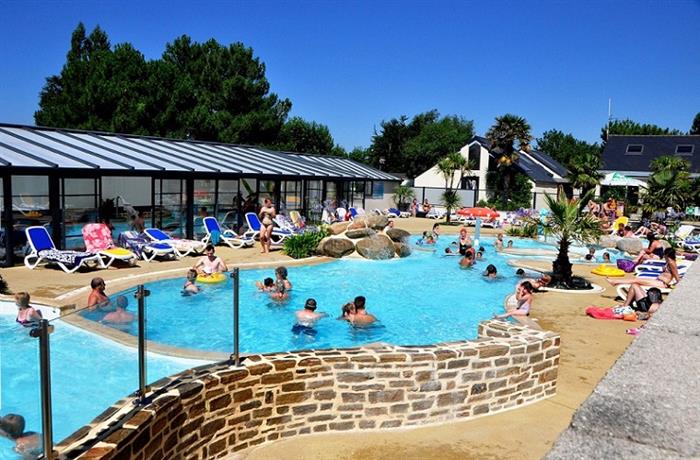 Camping La Touesse Saint Lunaire Piscine - ©CampinglaTouesse
