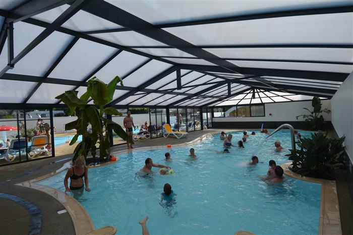 Camping-La-Touesse-Saint-Lunaire-piscine - ©CampinglaTouesse