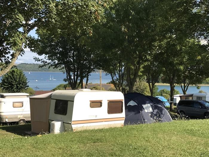 Camping-Le-Rivage-Le-Minihic-caravane-et-tentes-2-2 - Tous droits réservés