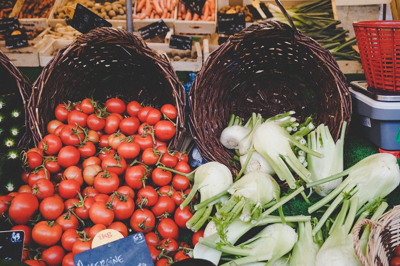Marché de Saint-Léger-des-Prés