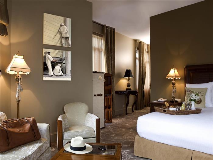Hotel-Royal-Emeraude-Dinard-chambre-double-coin-salon - ©Karen Siriaco Casero