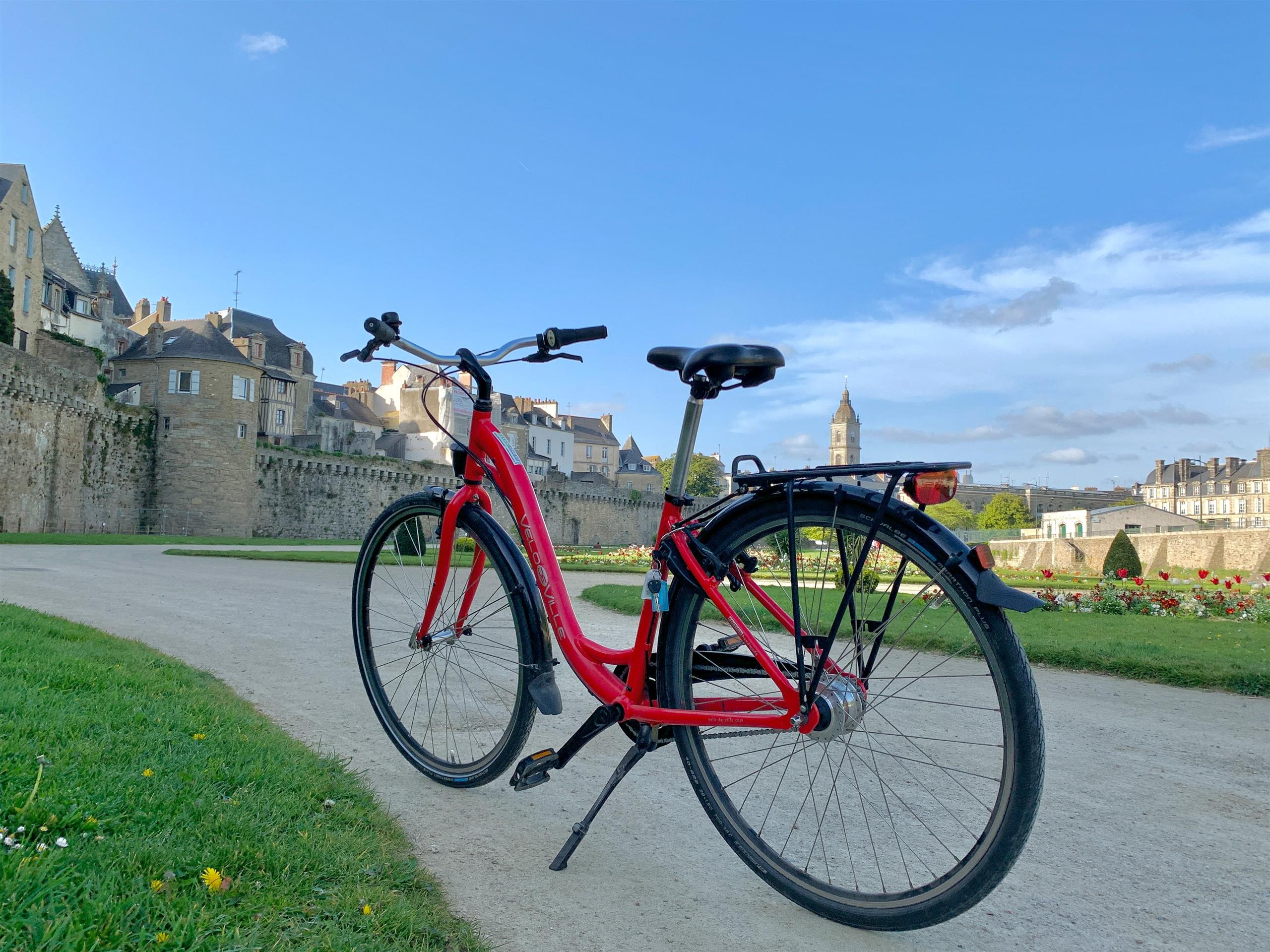 VTC Vélo de Ville rouge