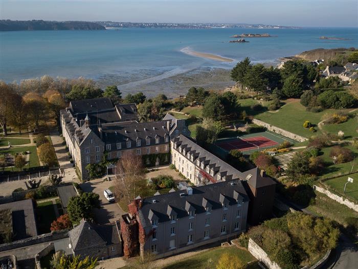 Abbaye vue sur mer - J. Belmont