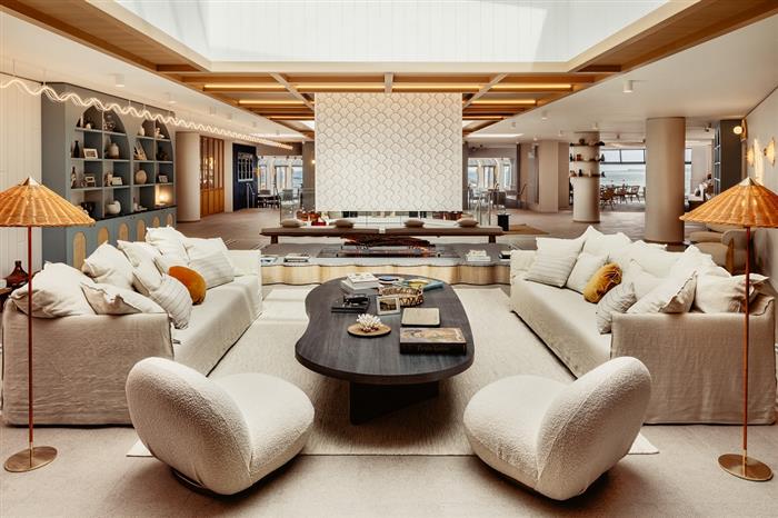 LE LOBBY - VUE DE LA RECEPTION@adrienozouf - ©Adrien Ozouf
