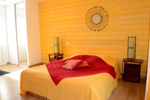 Le-Tertre-Gatinais---Brossard-Pascal-chambre-double-jaune-3-2 - 