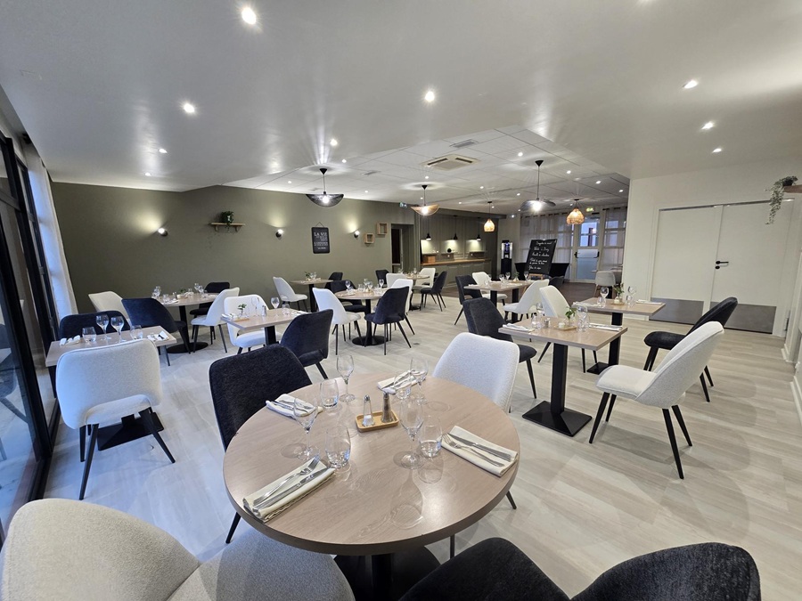 Visuel non libre de droit  - Hôtel-Restaurant Les Fontaines