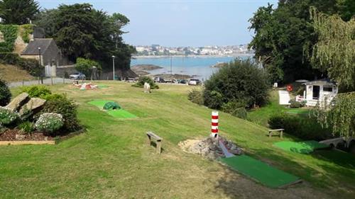 ©MINI GOLF DU PRIEURÉ