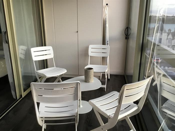 Madame-et-Monsieur-Brehault-Jean-Rene-balcon-1 - ©M. et Mme Bréhault