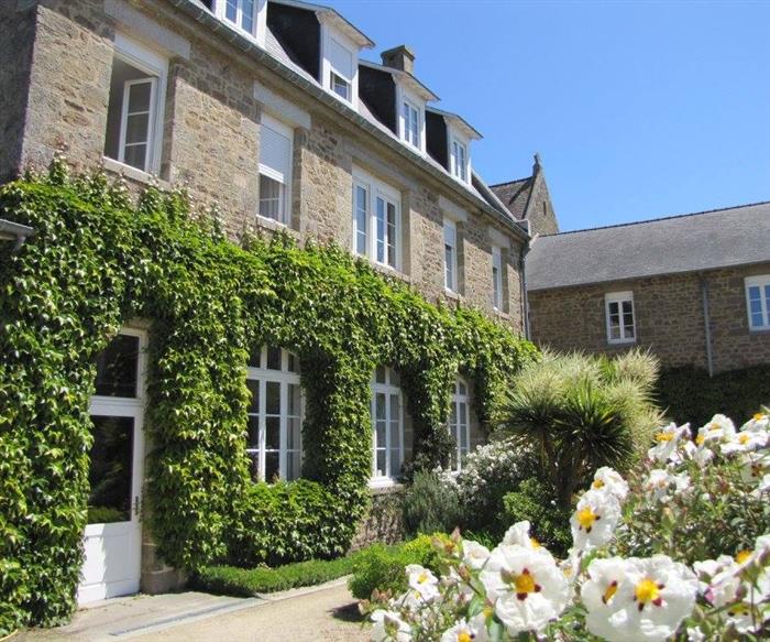 Maison-Saint-Francois-Dinard-Facade - ©Maison Saint-François