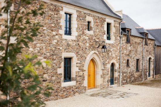 Manoir-du-Clos-Clin---Macquart-de-Terline-Guy-entree-3 - Tous droits réservés