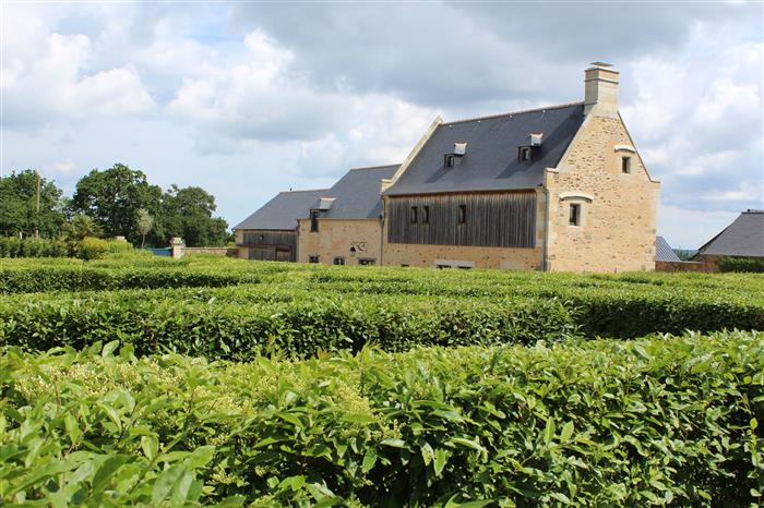 Manoir-du-Clos-Clin---Macquart-de-Terline-Guy-labyrinthe-3 - Tous droits réservés