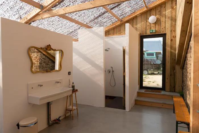 Salle de bains attenante - ©Amarrages