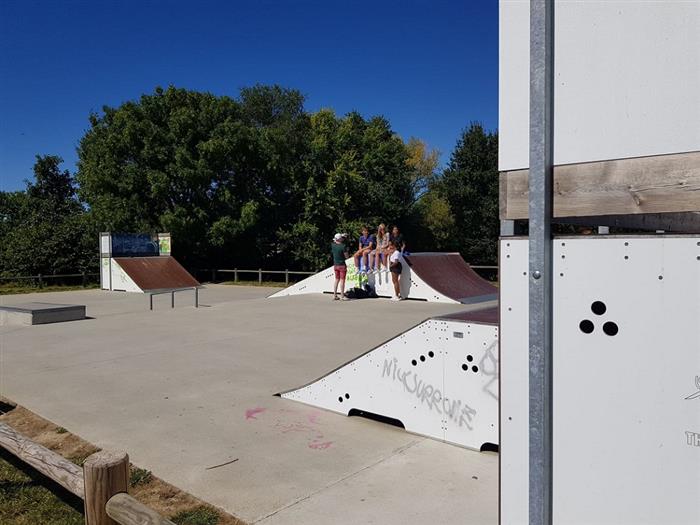 Skate parc Pleurtuit - 