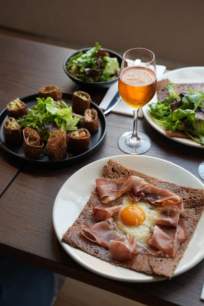 Table Breizh Café Dinard  - ©dlmns