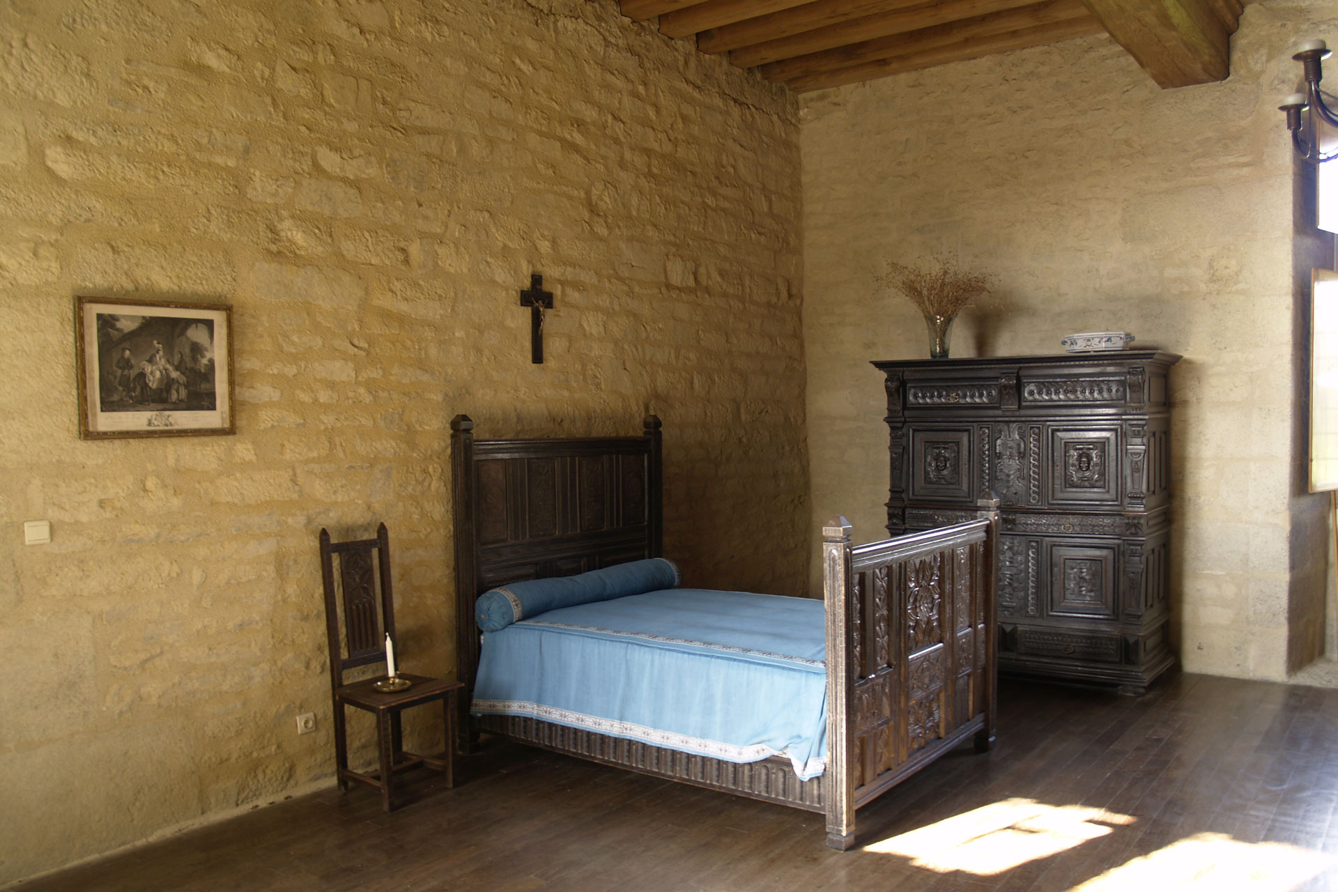 Chateau de Kergroadez Breles Visite
