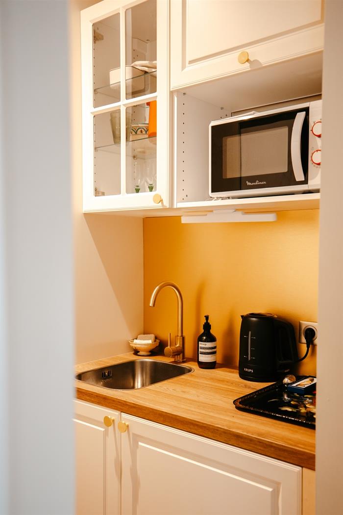 la loge de l'armateur kitchnette 7 sur 7 - L’ARMATEUR – © Studio 1338