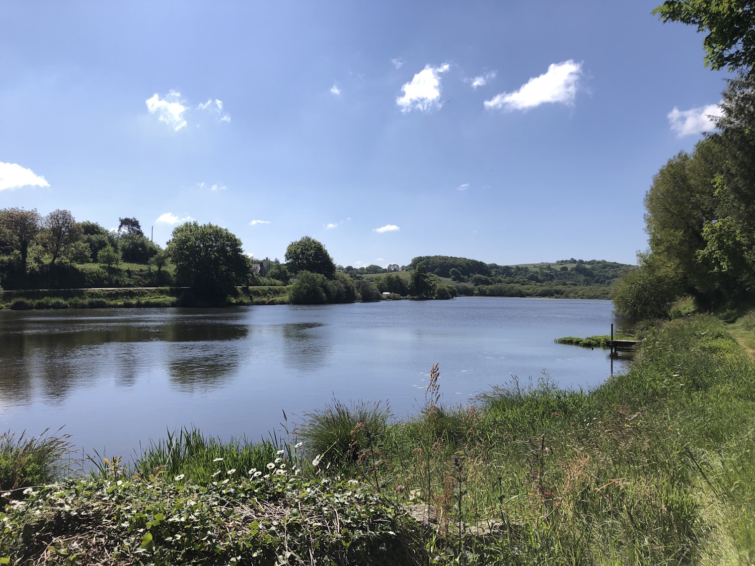 Ouvrir la diaporama L'étang du bourg de Saint Connan