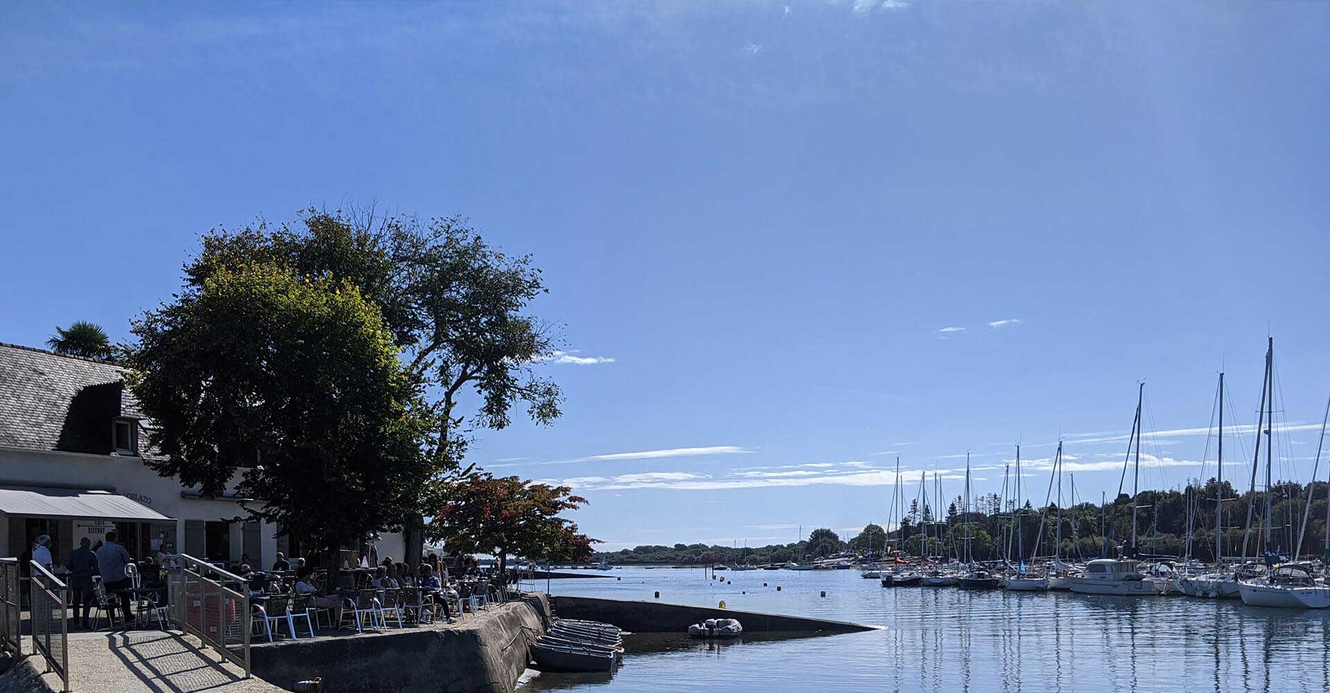 terrasse-abords-du-golfe