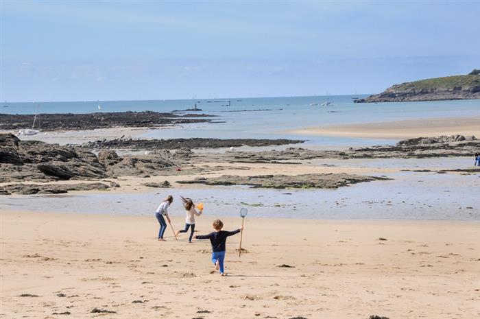 vacances-famille-plage-bretagne - 